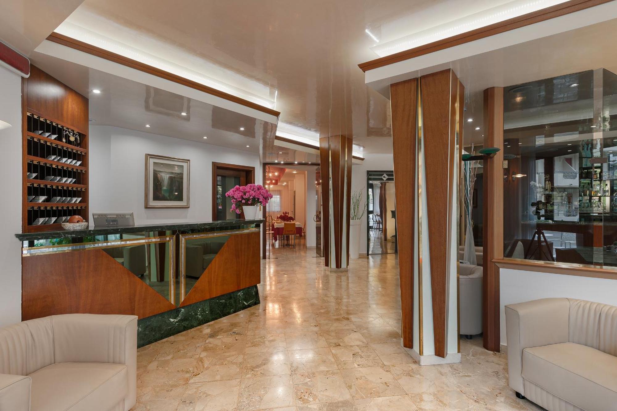 Hotel Europeo Sottomarina Exterior photo